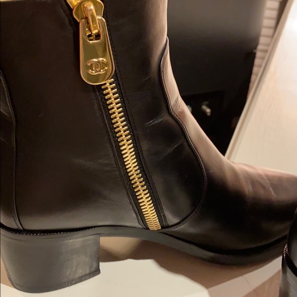 Chanel calf skin Booties with double zip - Picture 2 of 16